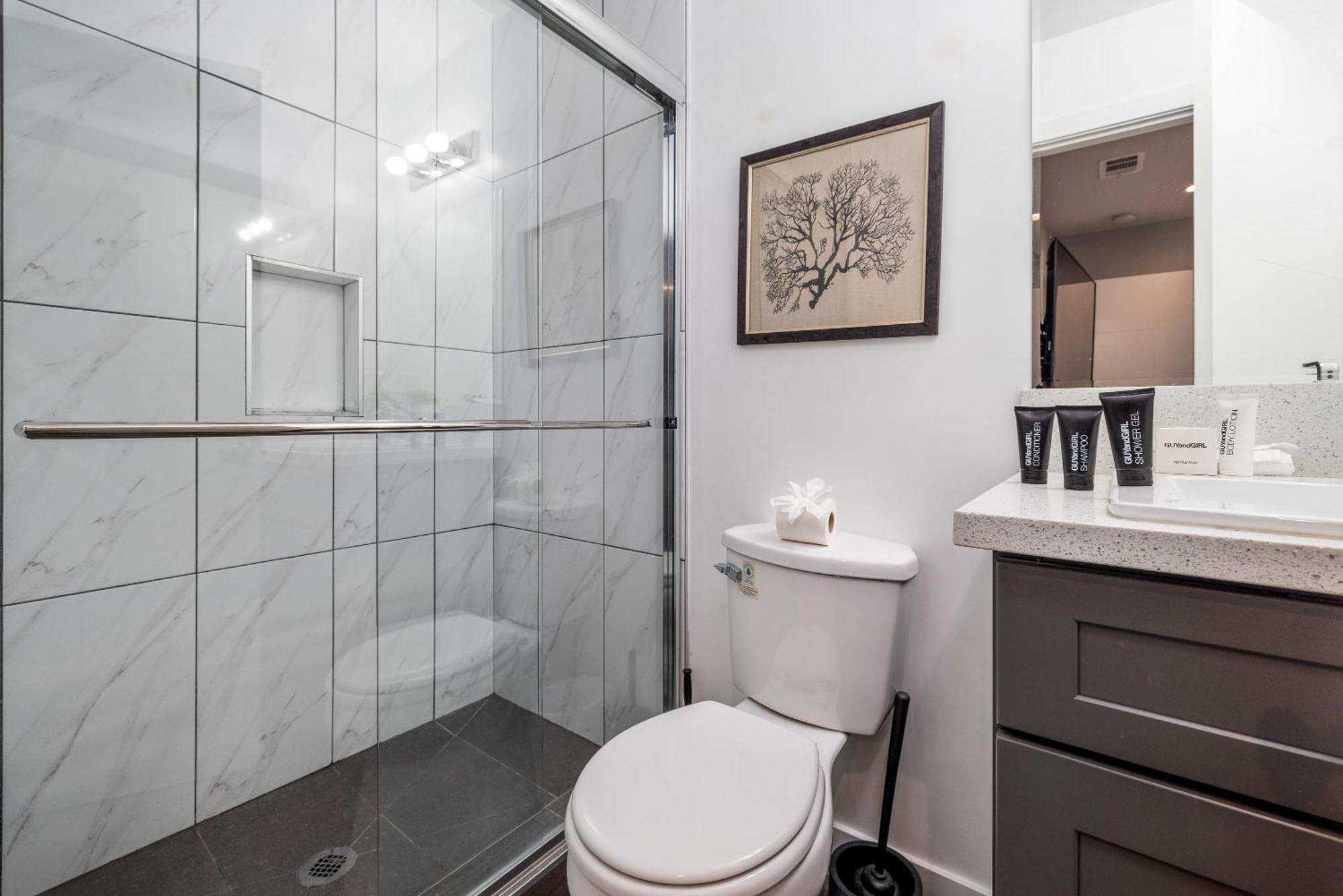 Luxury Living Steps Away From Downtown La Appartement
